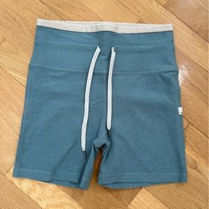 Vuori Vibe Elevation Short Shade Heather